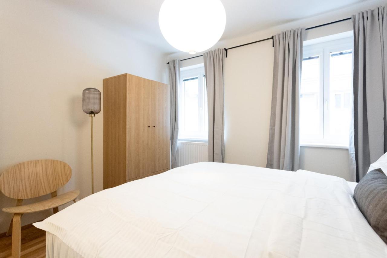 Chic 1-Bed Apt By Canal Walk To Historic Centre Viyana Dış mekan fotoğraf