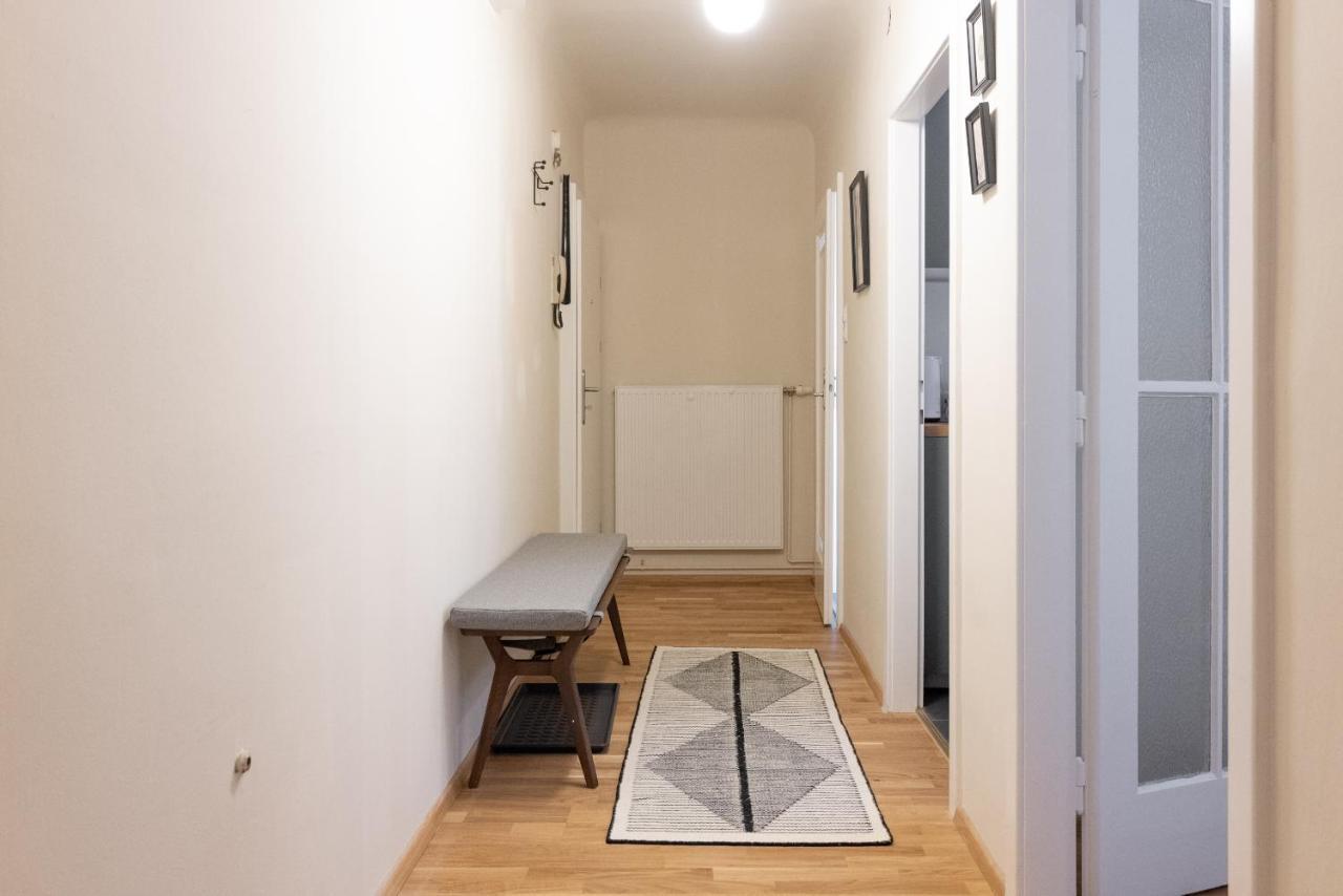 Chic 1-Bed Apt By Canal Walk To Historic Centre Viyana Dış mekan fotoğraf